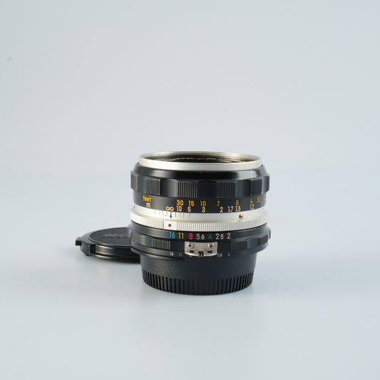 Nikon NIKKOR-H Auto 50mm F/2 Ai改 単焦点レンズ