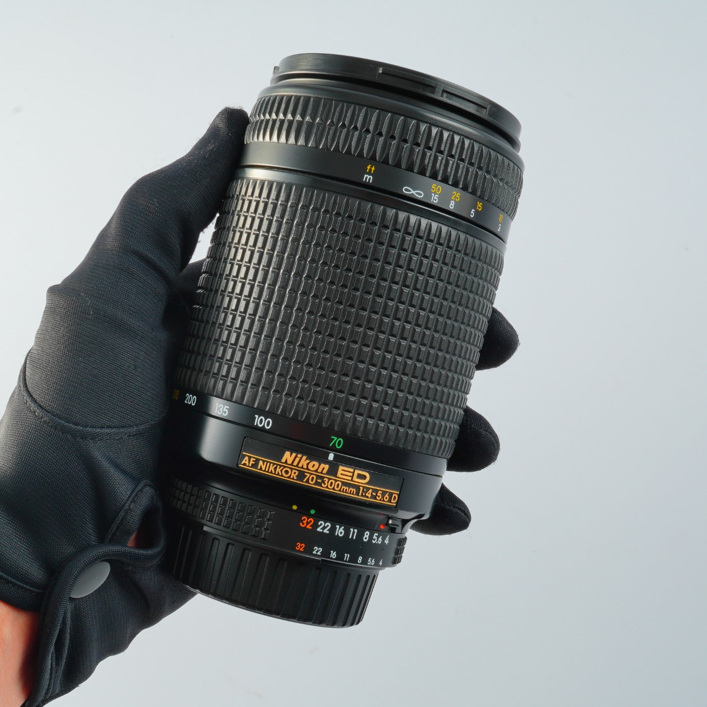 Nikon AF NIKKOR 70-300mm F/4-5.6 D ED ズームレンズ