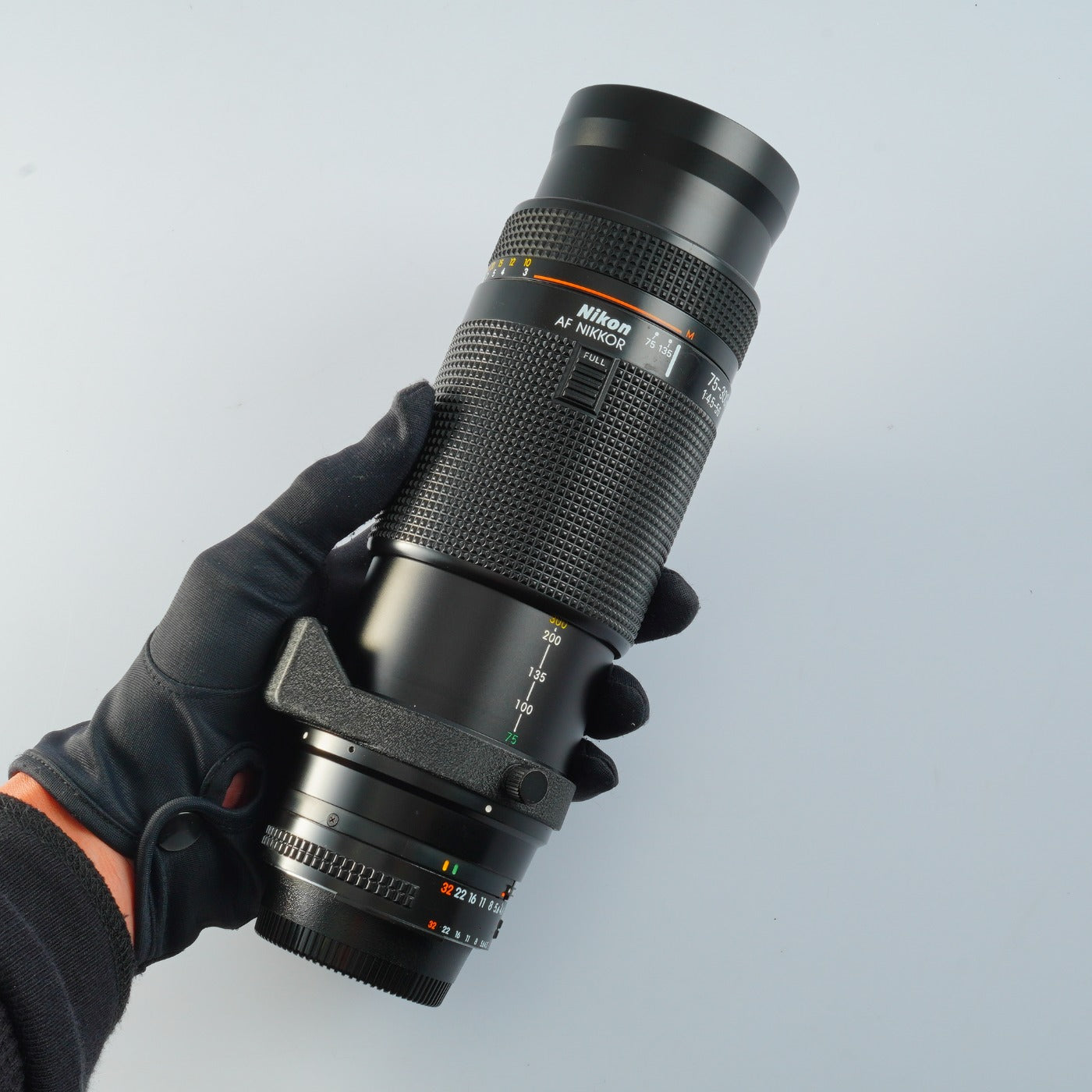 Nikon AF NIKKOR 75-300mm F/4.5-5.6 ズームレンズ