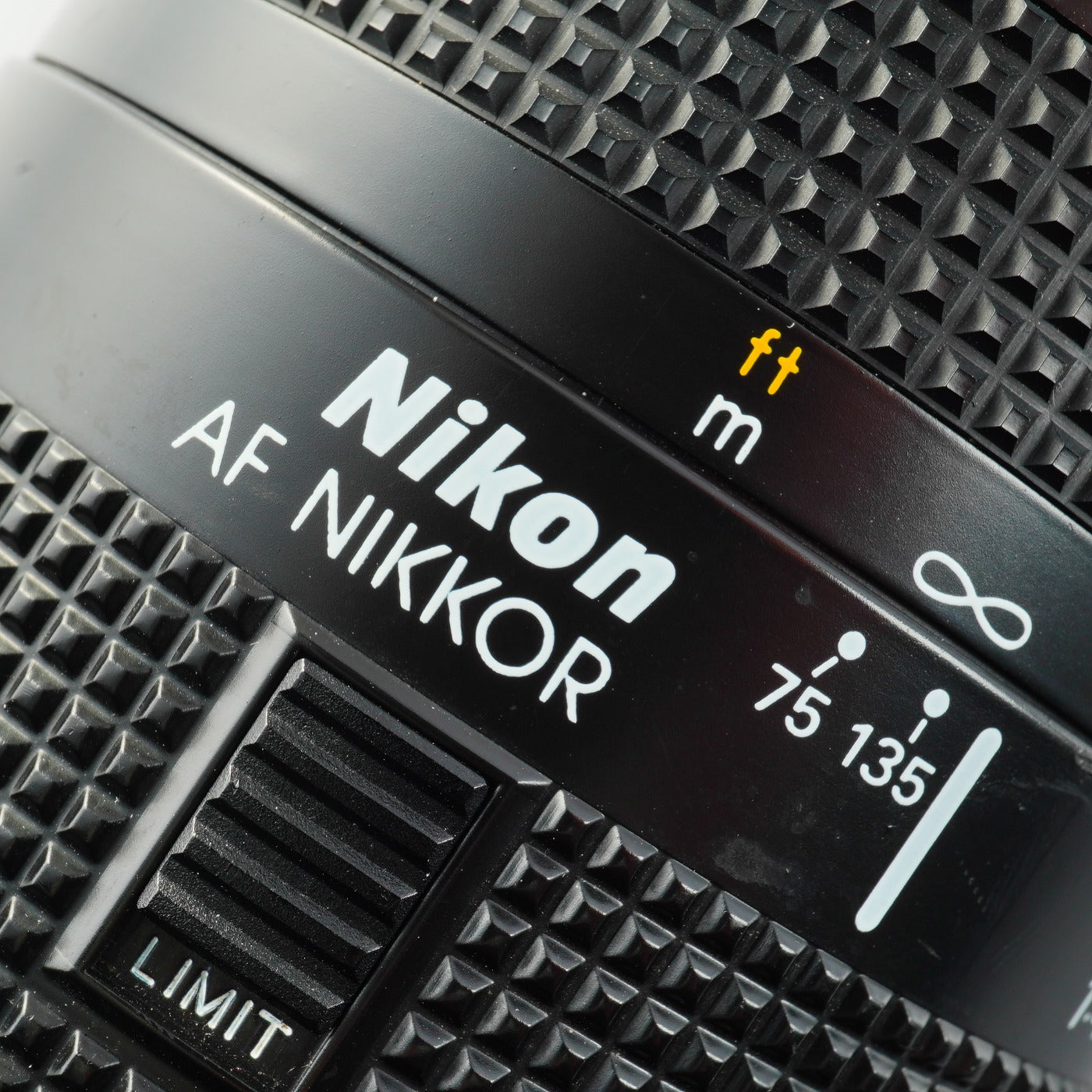 Nikon AF NIKKOR 75-300mm F/4.5-5.6 ズームレンズ