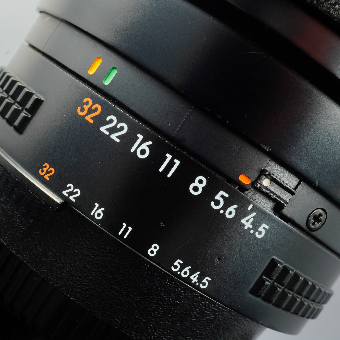 Nikon AF NIKKOR 75-300mm f/4.5-5.6 ズームレンズ