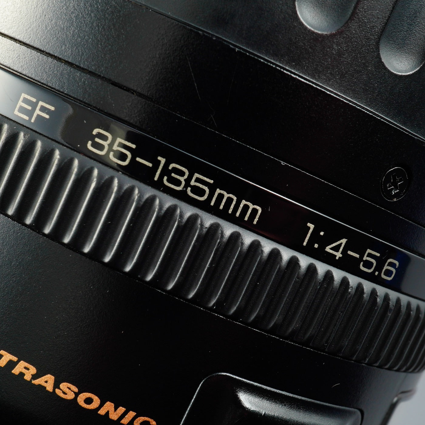 Canon EF 35-135mm F/4-5.6 USM ズームレンズ