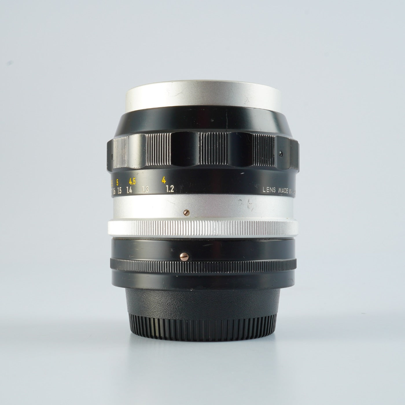 Nikon Nikkor-P Auto 105mm F/2.5 非Ai Nippon kougaku 単焦点レンズ