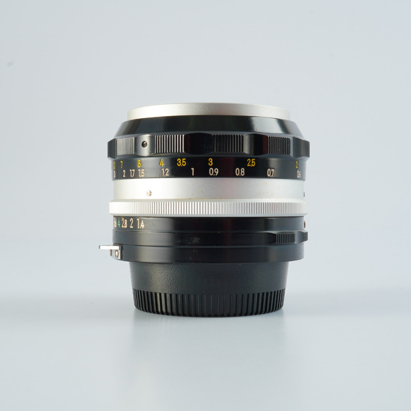 Nikon NIKKOR-S Auto 50mm F/1.4 非Ai 単焦点レンズ