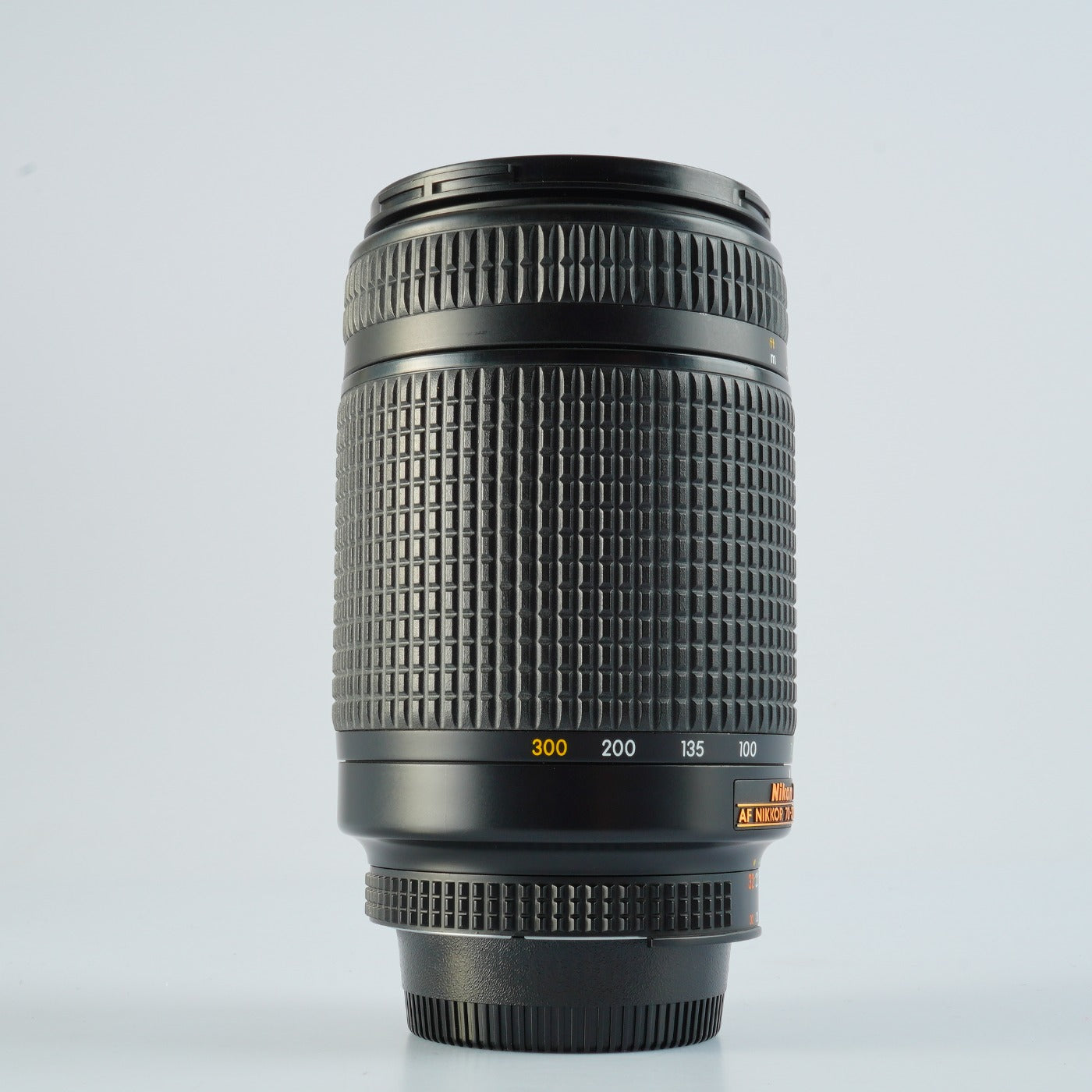 Nikon AF NIKKOR 70-300mm F/4-5.6 D ED ズームレンズ