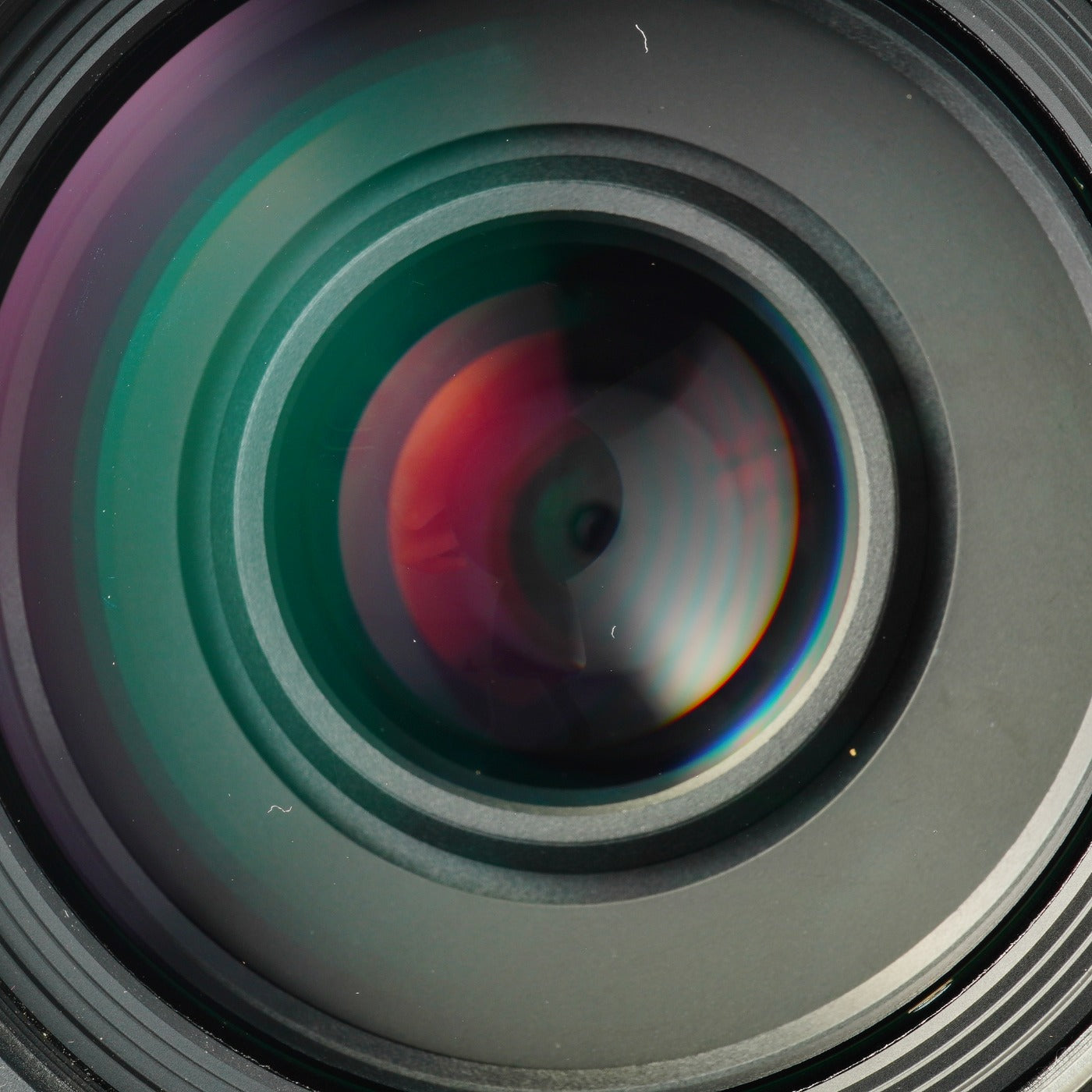 Nikon AF NIKKOR 70-300mm F/4-5.6 D ED ズームレンズ