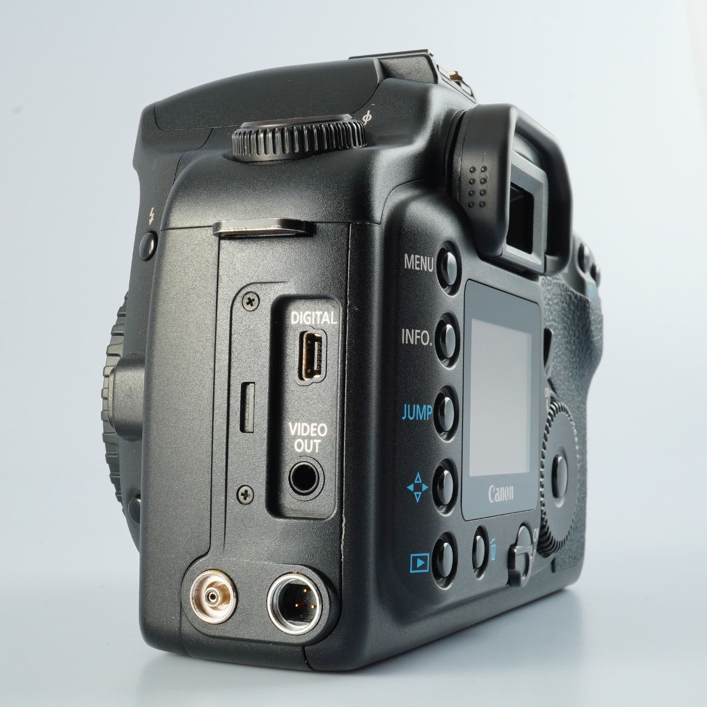 Canon EOS 10D ＋ EF 28-70mm F/3.5-4.5 Ⅱ + CF 2GB デジタル一眼レフカメラ