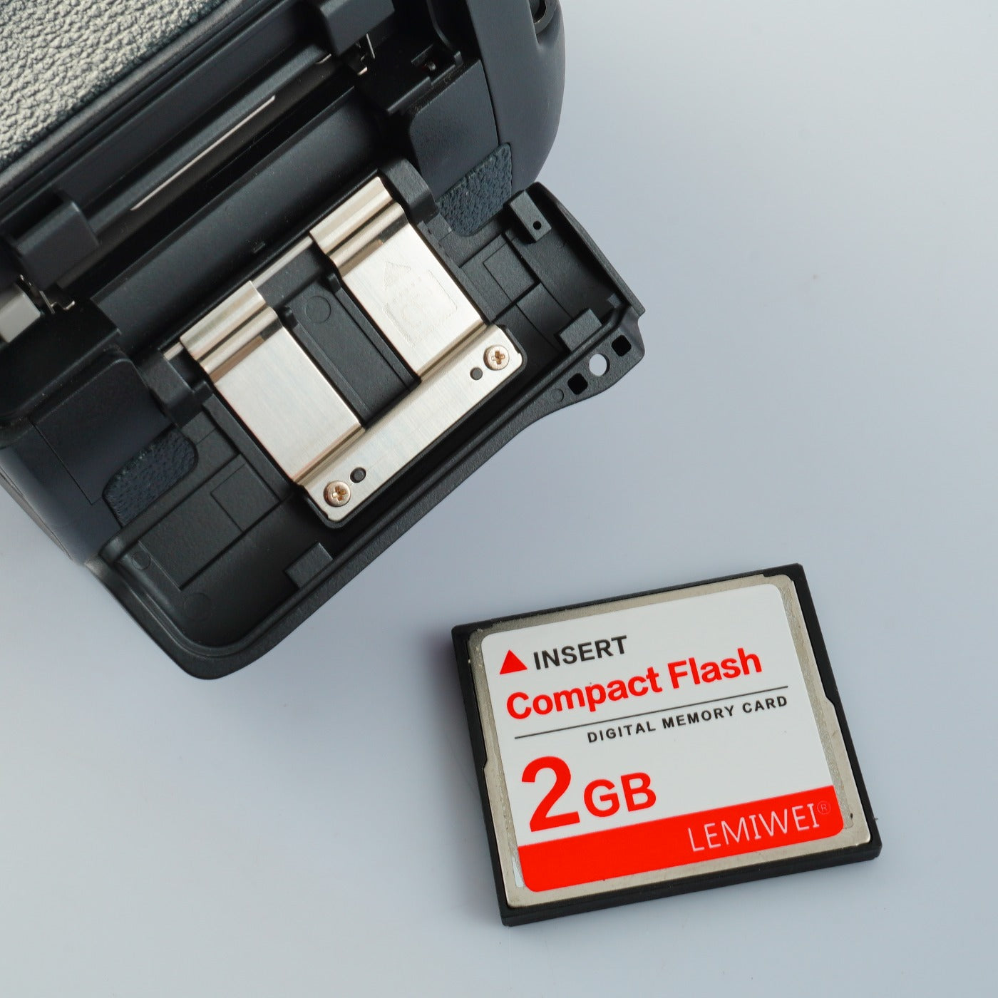 Canon EOS 10D ＋ EF 28-70mm F/3.5-4.5 Ⅱ + CF 2GB デジタル一眼レフカメラ