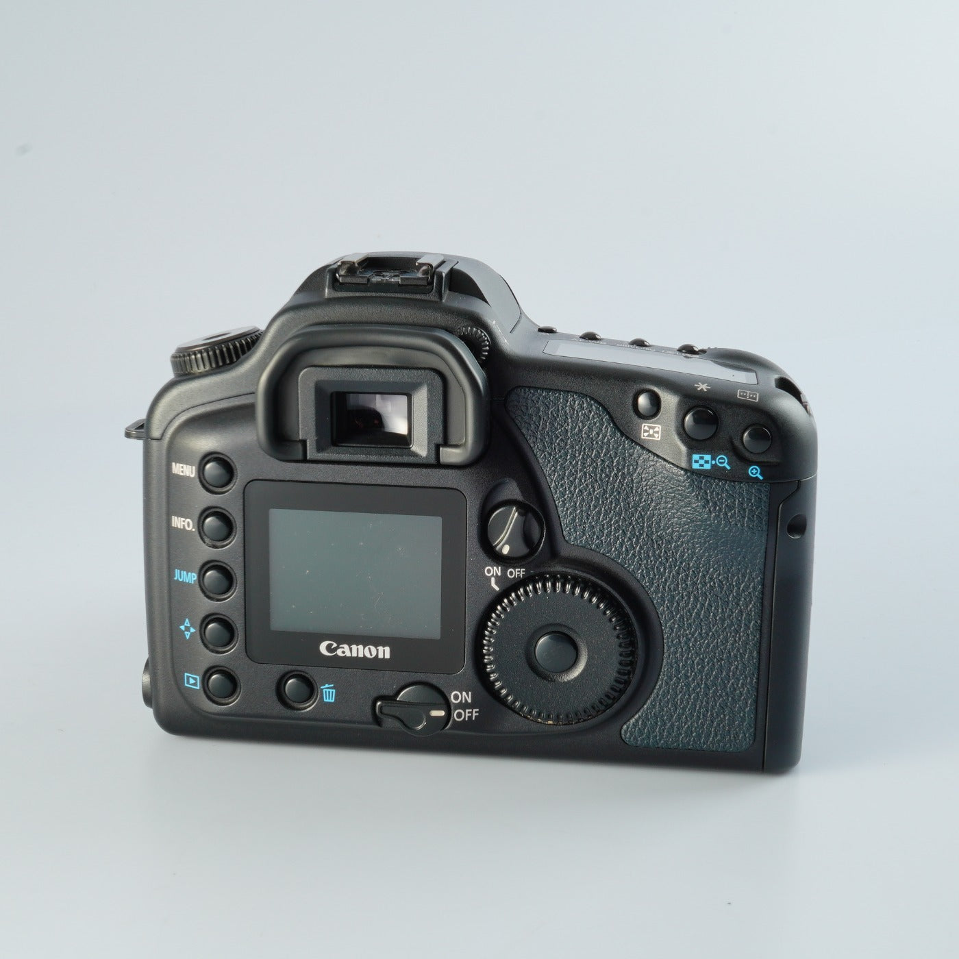 Canon EOS 10D ＋ EF 28-70mm F/3.5-4.5 Ⅱ + CF 2GB デジタル一眼レフカメラ