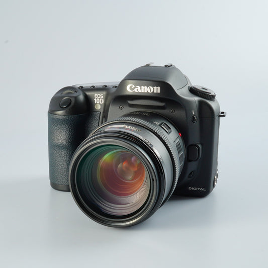 Canon EOS 10D ＋ EF 35-105mm F/3.5-4.5 + CF 2GB デジタル一眼レフカメラ