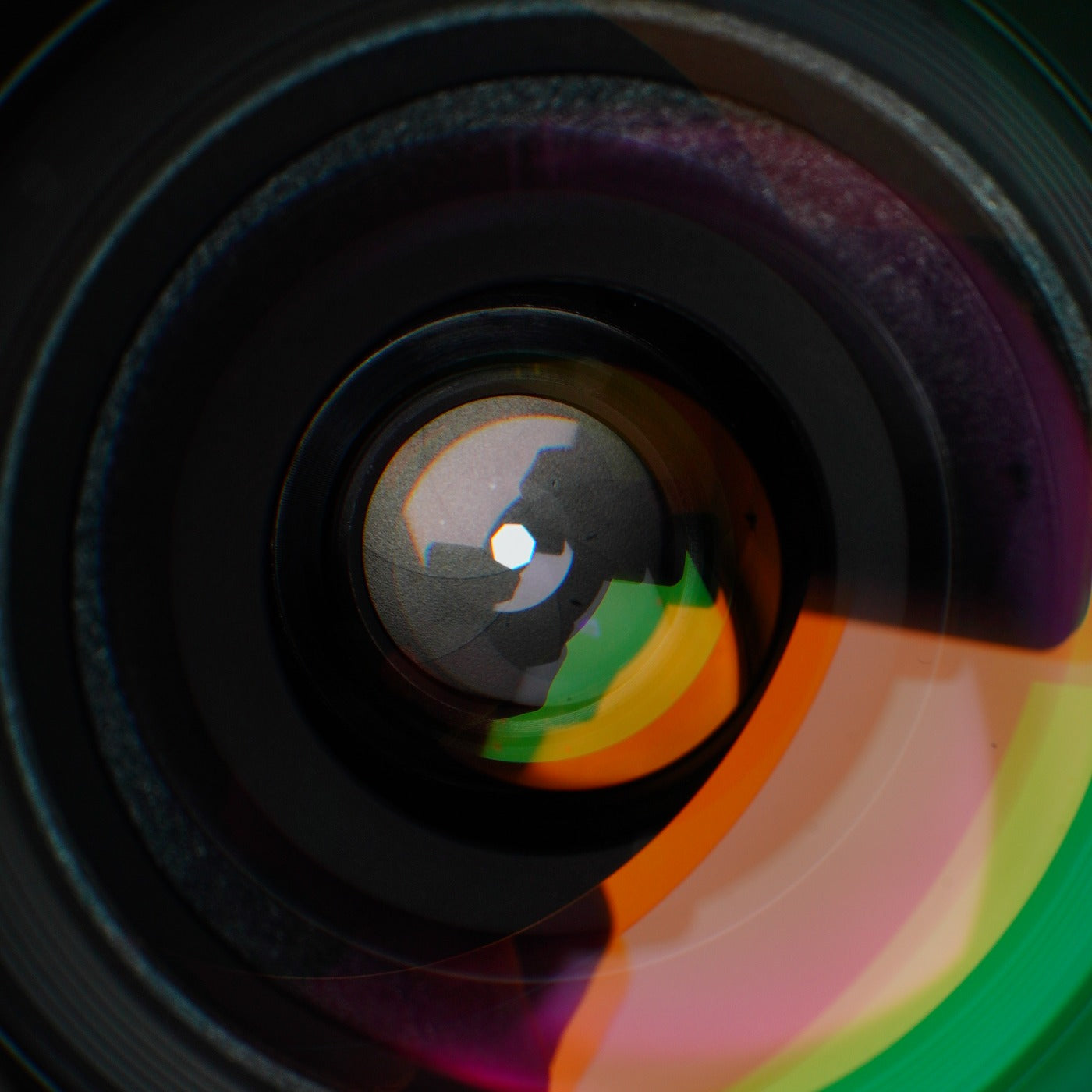 Nikon AF NIKKOR 24-50mm F/3.3-4.5 ズームレンズ