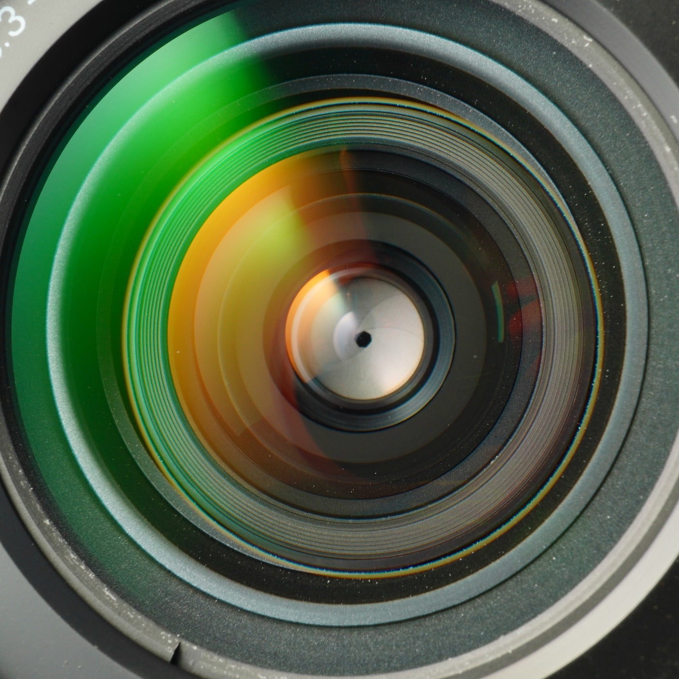 Nikon AF NIKKOR 24-50mm F/3.3-4.5 ズームレンズ