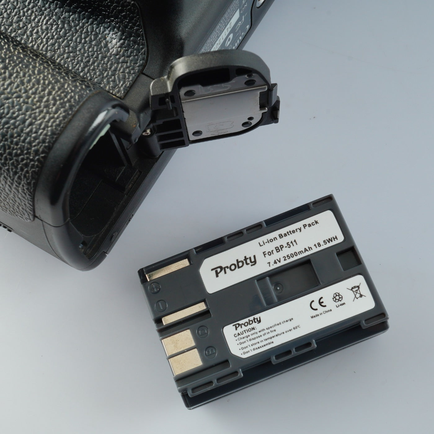 Canon EOS 5D + EF 28-80mm F/3.5-5.6 Ⅳ USM + CF 2GB デジタル一眼レフカメラ