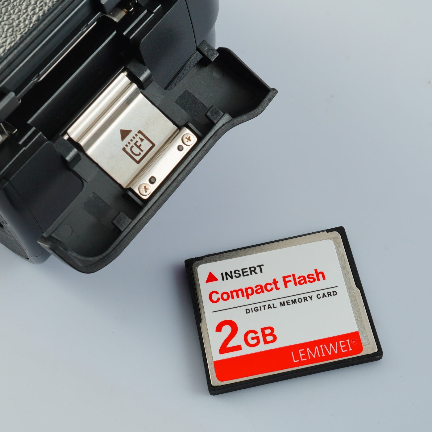 Canon EOS 5D + EF 28-80mm F/3.5-5.6 Ⅳ USM + CF 2GB デジタル一眼レフカメラ