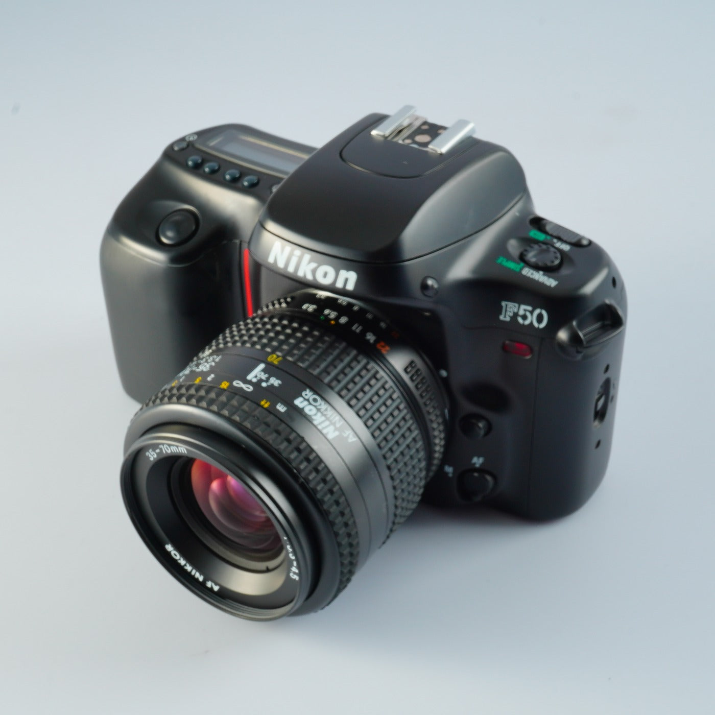 Nikon F50 ( N50 ) + AF NIKKOR 35-70mm F/3.3-4.5 ズームレンズ