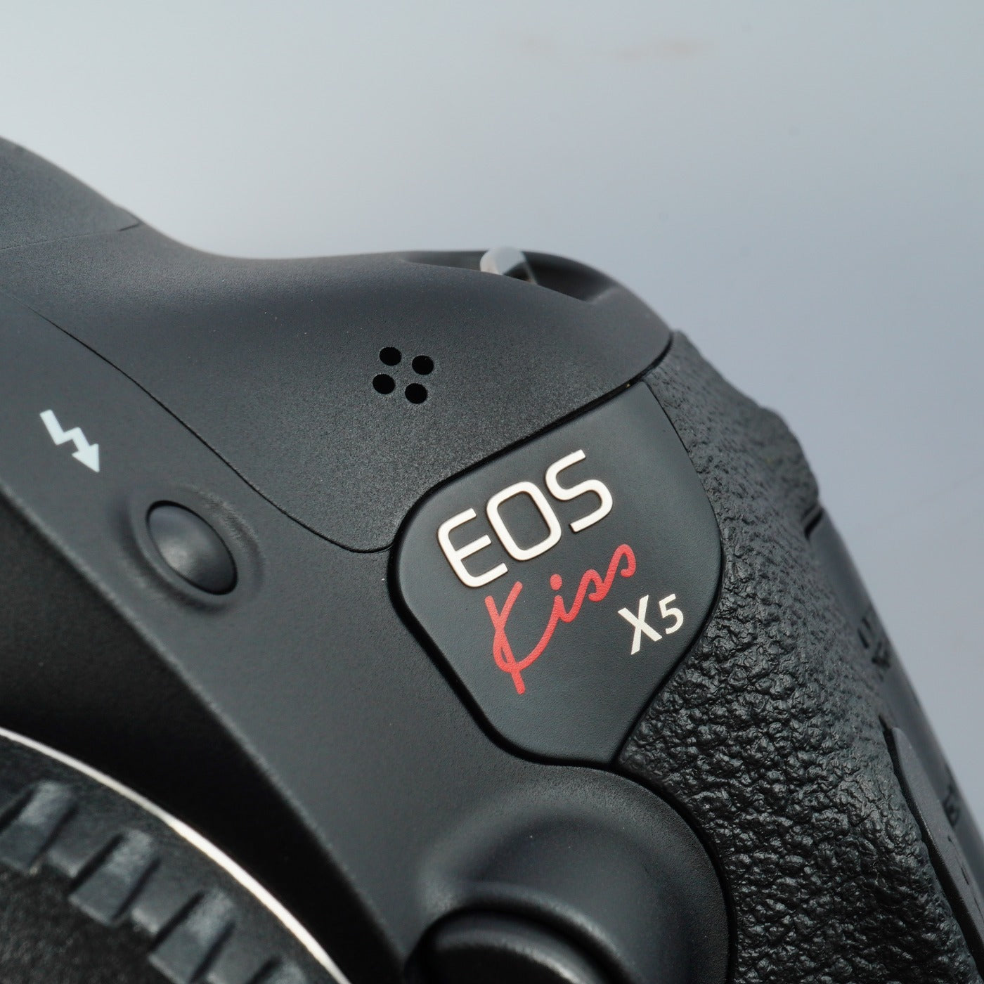 Canon EOS Kiss X5 ( Rebel T3i ) + EF-S 18-55mm F/3.5-5.6 Ⅱ USM + SD 8GB デジタル一眼レフカメラ