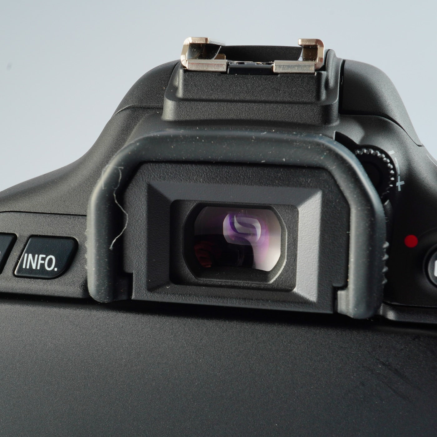 Canon EOS Kiss X5 ( Rebel T3i ) + EF-S 18-55mm F/3.5-5.6 Ⅱ USM + SD 8GB デジタル一眼レフカメラ