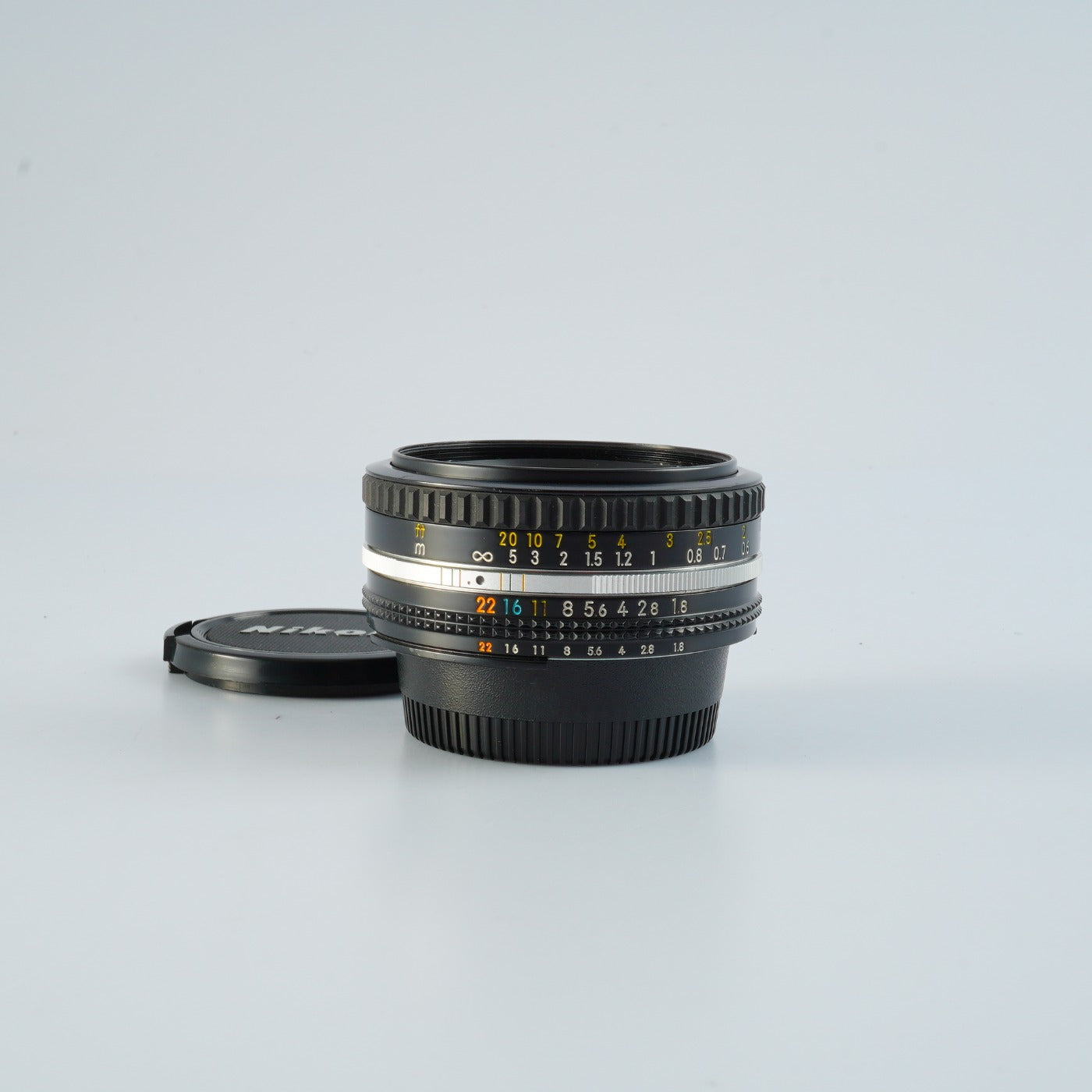 Nikon NIKKOR 50mm F/1.8 Ai-S 単焦点レンズ