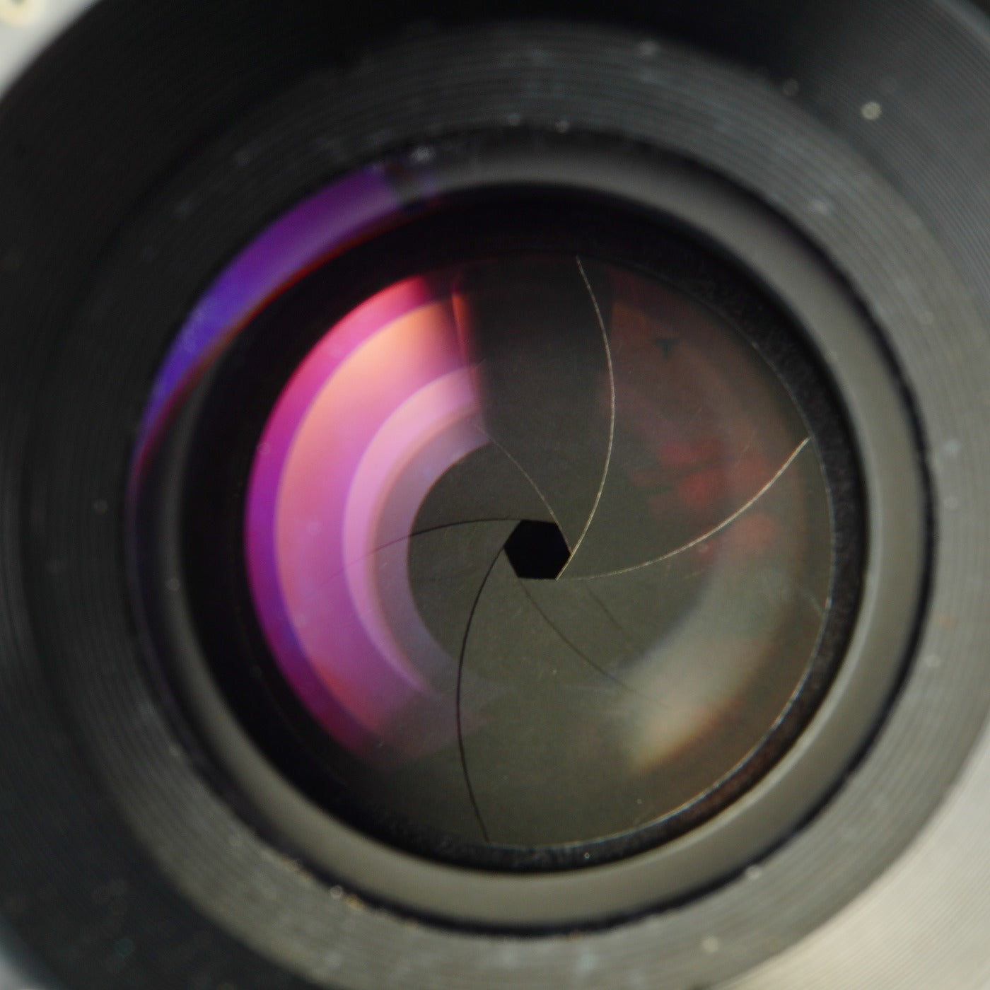 Nikon NIKKOR-H Auto 50mm F/2 非Ai 単焦点レンズ