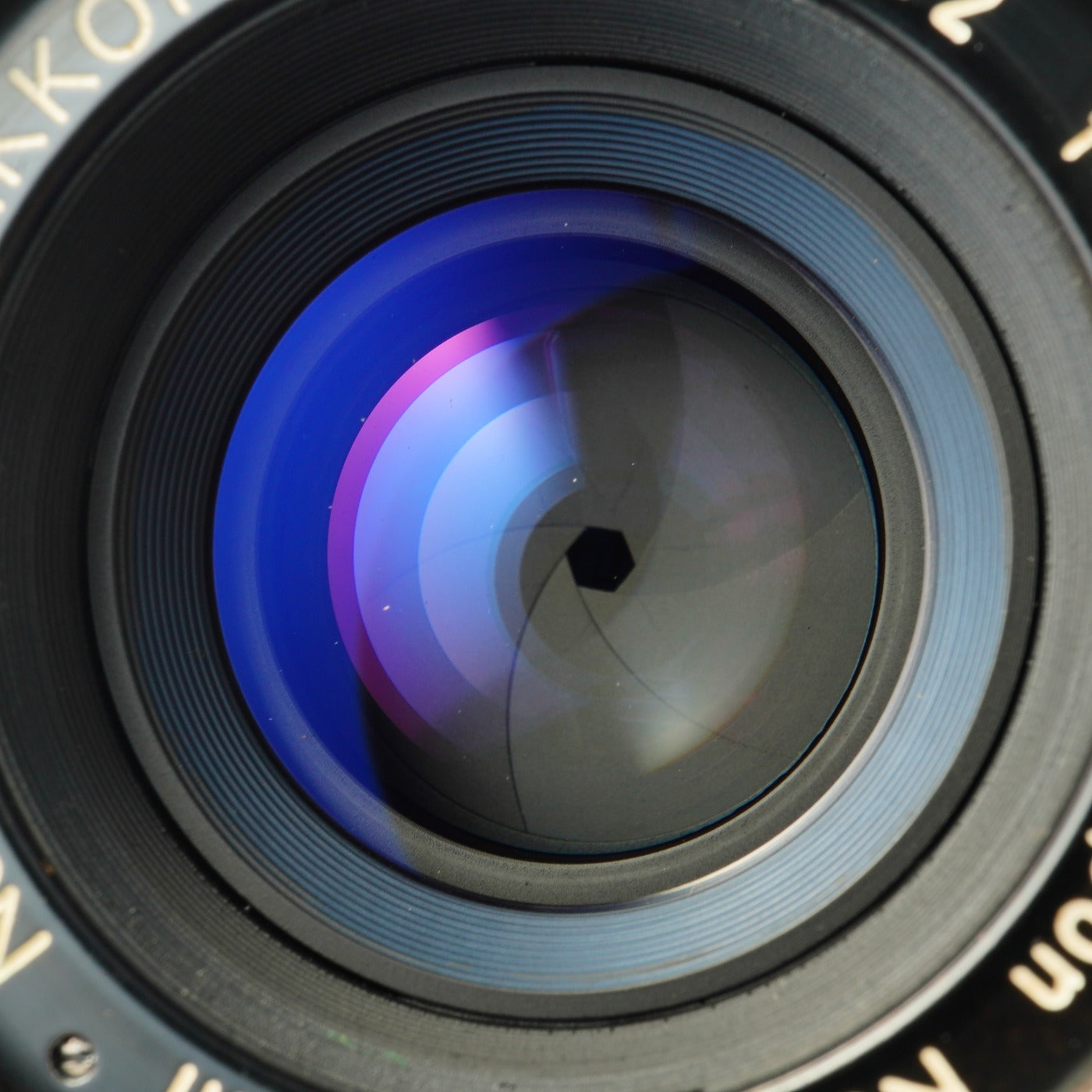 Nikon NIKKOR-H Auto 50mm F/2 非Ai 単焦点レンズ