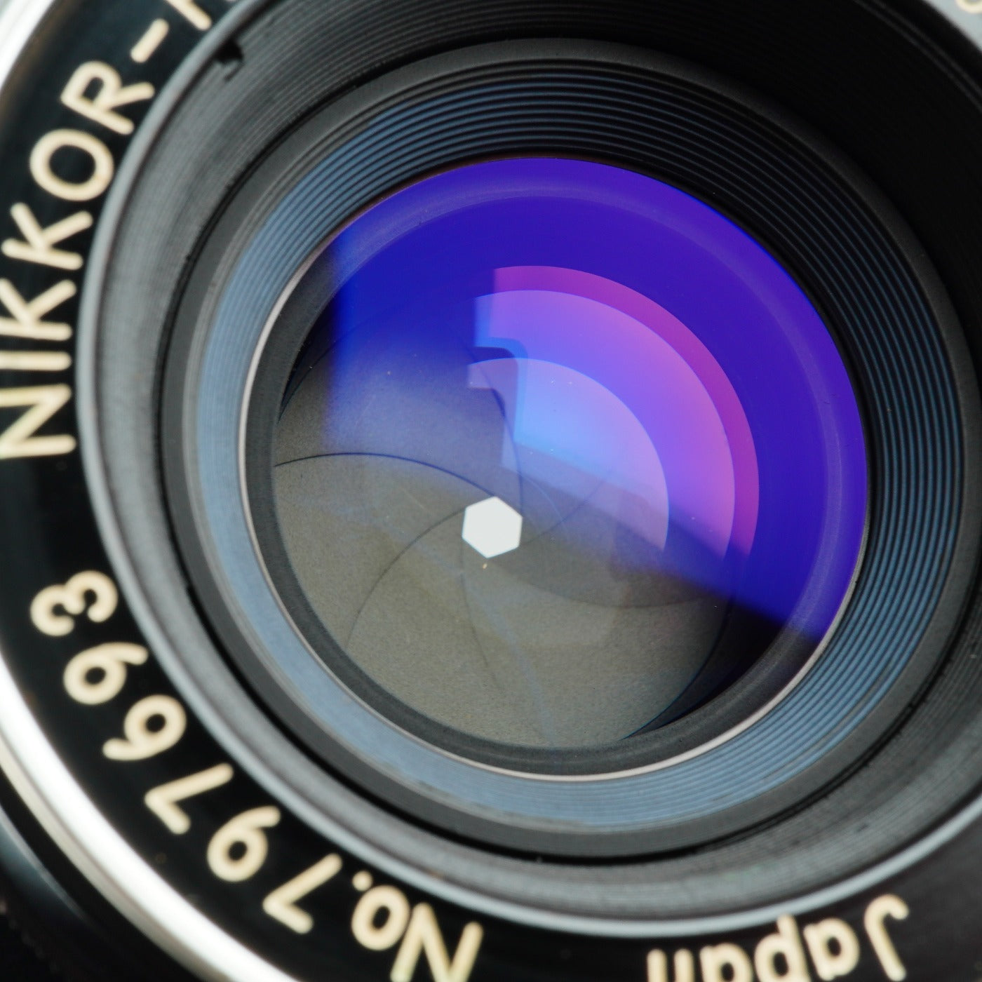 Nikon NIKKOR-H Auto 50mm F/2 非Ai 単焦点レンズ