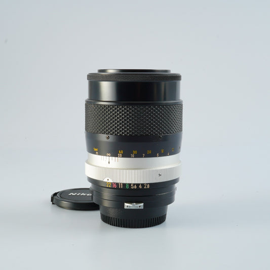 Nikon NIKKOR-Q.C Auto 135mm F/2.8 非Ai 単焦点レンズ