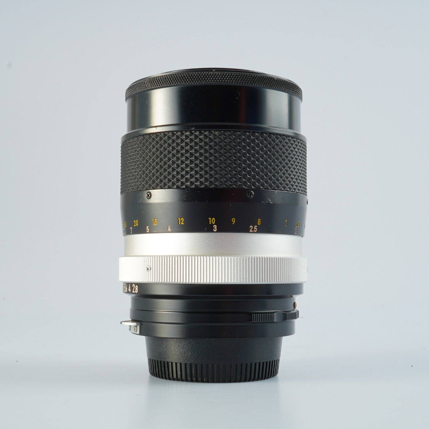 Nikon NIKKOR-Q.C Auto 135mm F/2.8 非Ai 単焦点レンズ