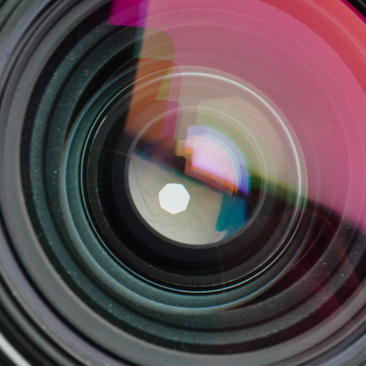 Nikon AF NIKKOR 28-85mm F/3.5-4.5 ズームレンズ