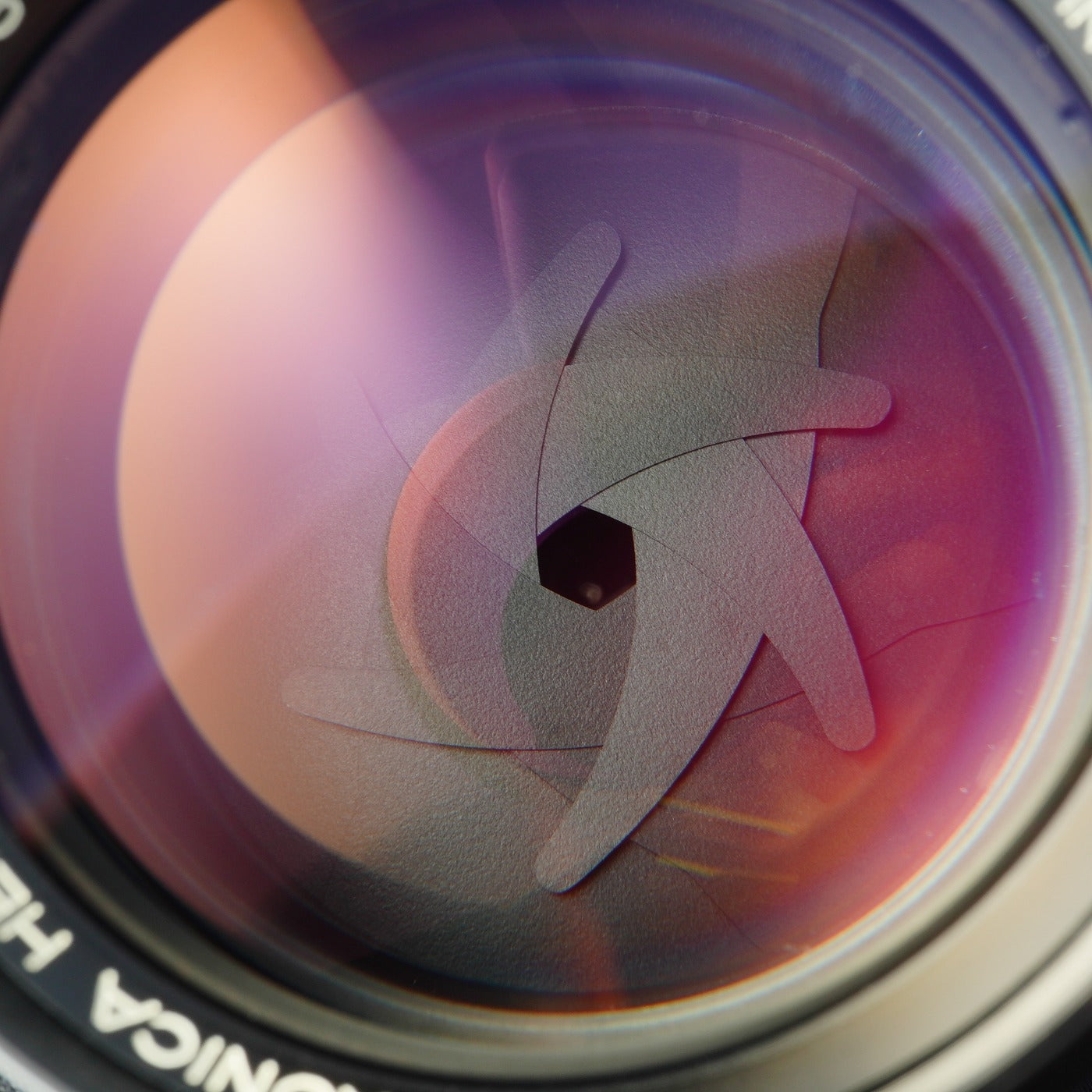 Konica Hexanon AR 85mm F/1.8 単焦点レンズ