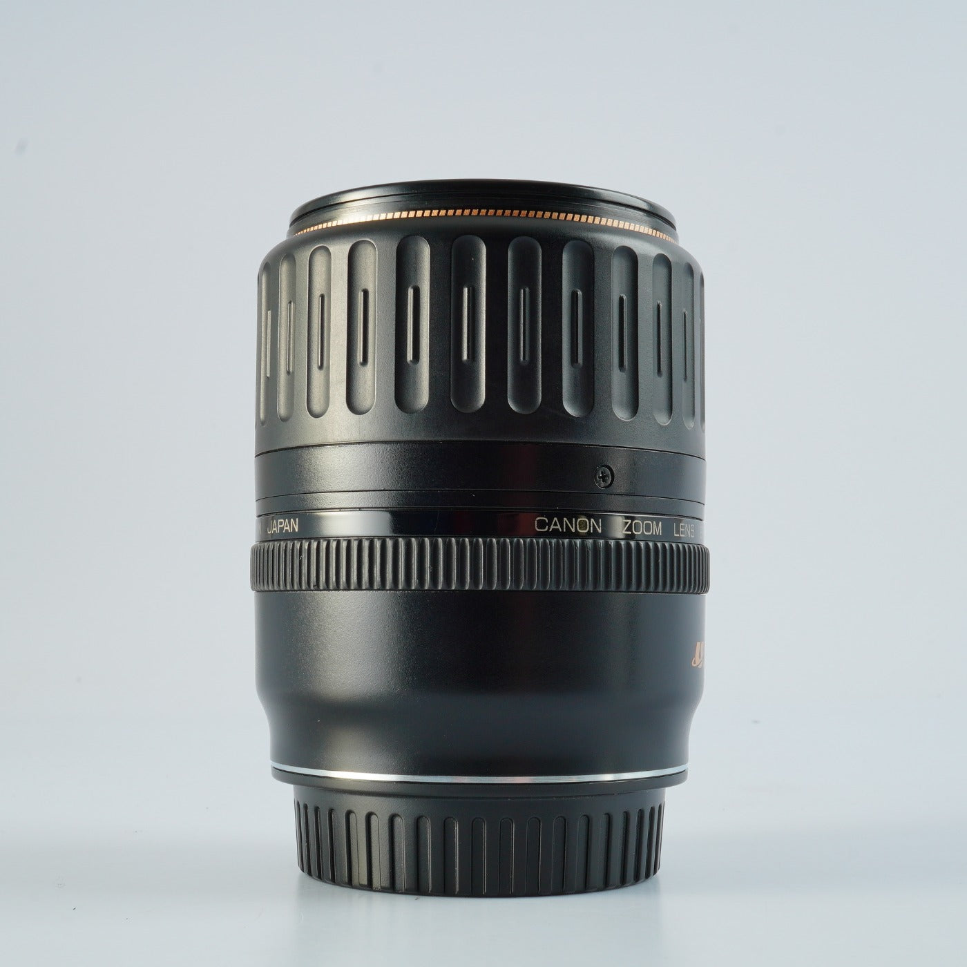 Canon EF 35-135mm F/4-5.6 USM ズームレンズ