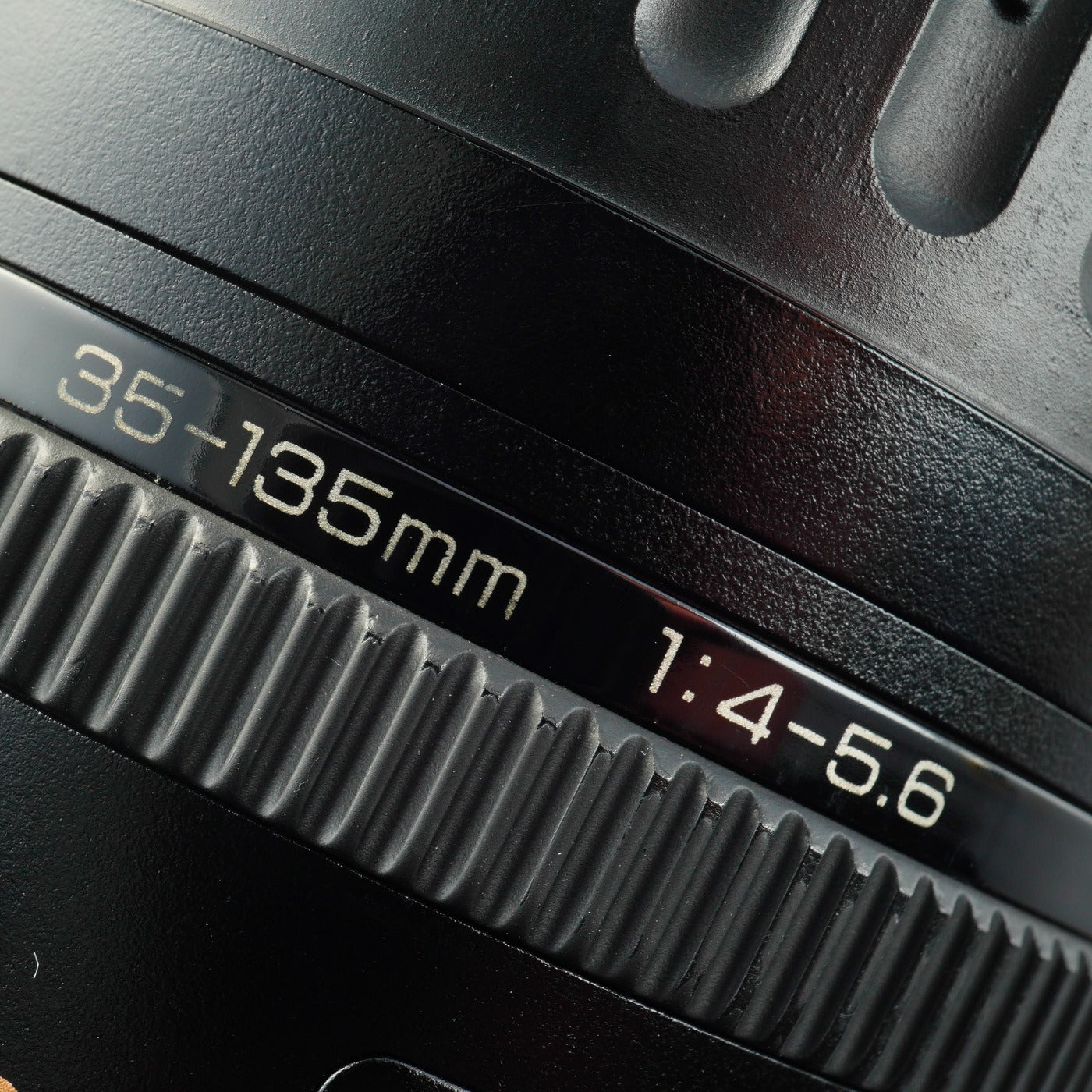 Canon EF 35-135mm F/4-5.6 USM ズームレンズ