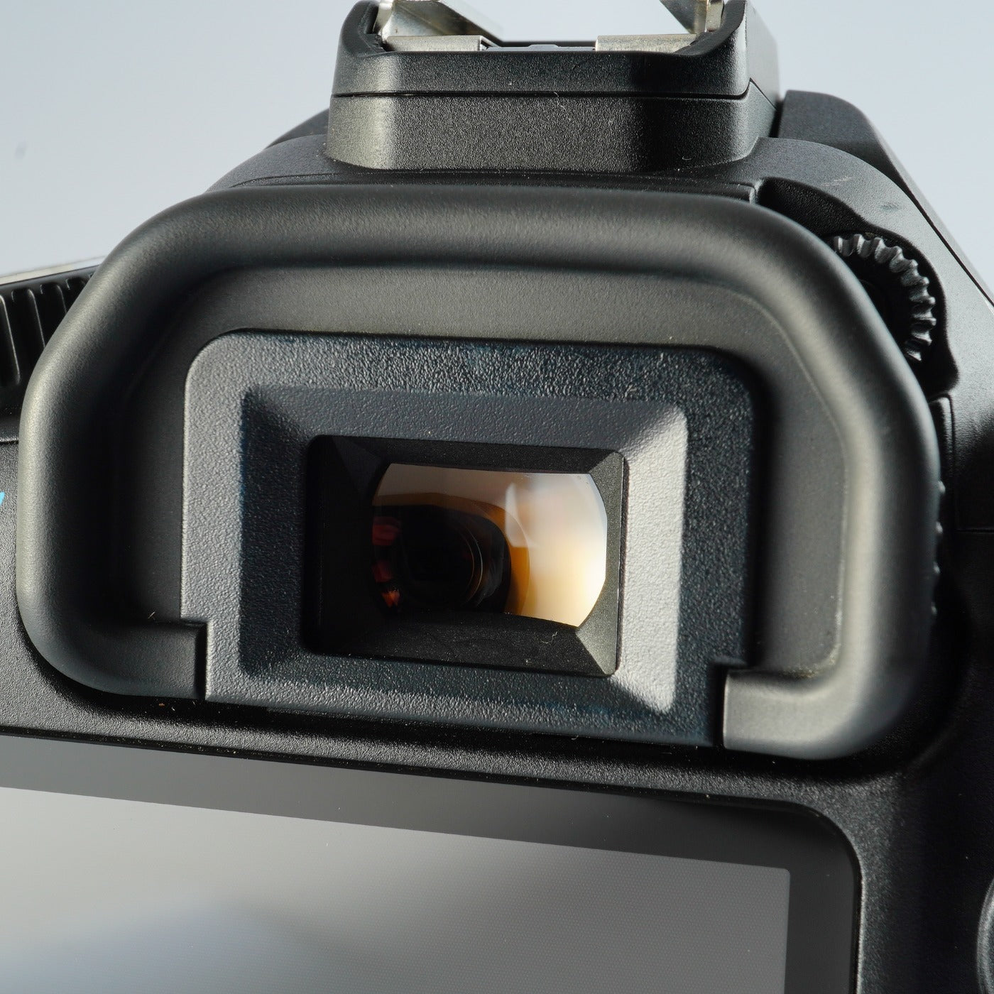 Canon EOS 40D + EF-S 18-55mm F/3.5-5.6 Ⅱ USM + CF 2GB デジタル一眼レフカメラ