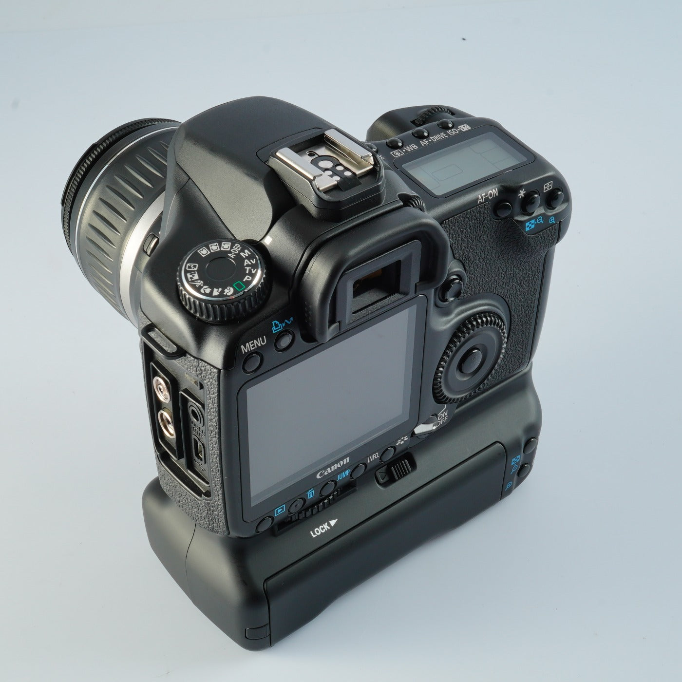 Canon EOS 40D + EF-S 18-55mm F/3.5-5.6 Ⅱ USM + CF 2GB デジタル一眼レフカメラ