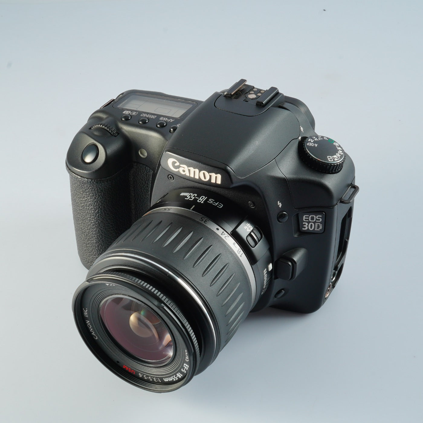 Canon EOS 30D + EF-S 18-55mm F/3.5-5.6 USM + CF 2GB デジタル一眼レフカメラ