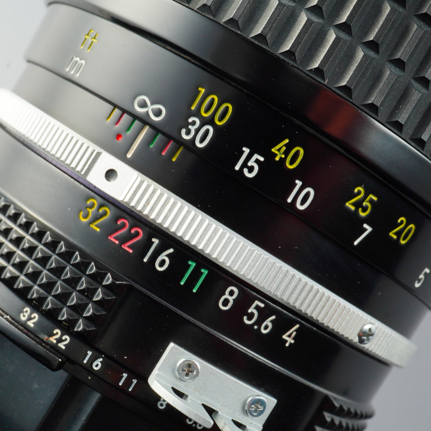 Nikon Ai NIKKOR 200mm F/4 単焦点レンズ