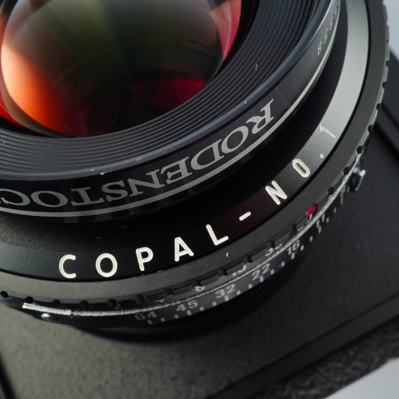 Rodenstock 72° Apo Sironar N 180mm F/5.6 + Copal No.1 Shutter For Toyo View 単焦点レンズ