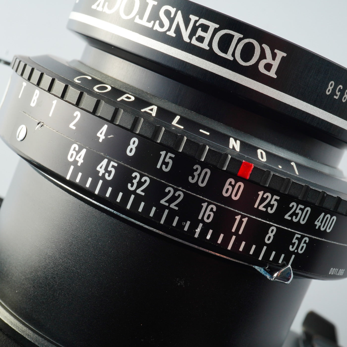 Rodenstock 72° Apo Sironar N 180mm F/5.6 + Copal No.1 Shutter For Toyo View 単焦点レンズ