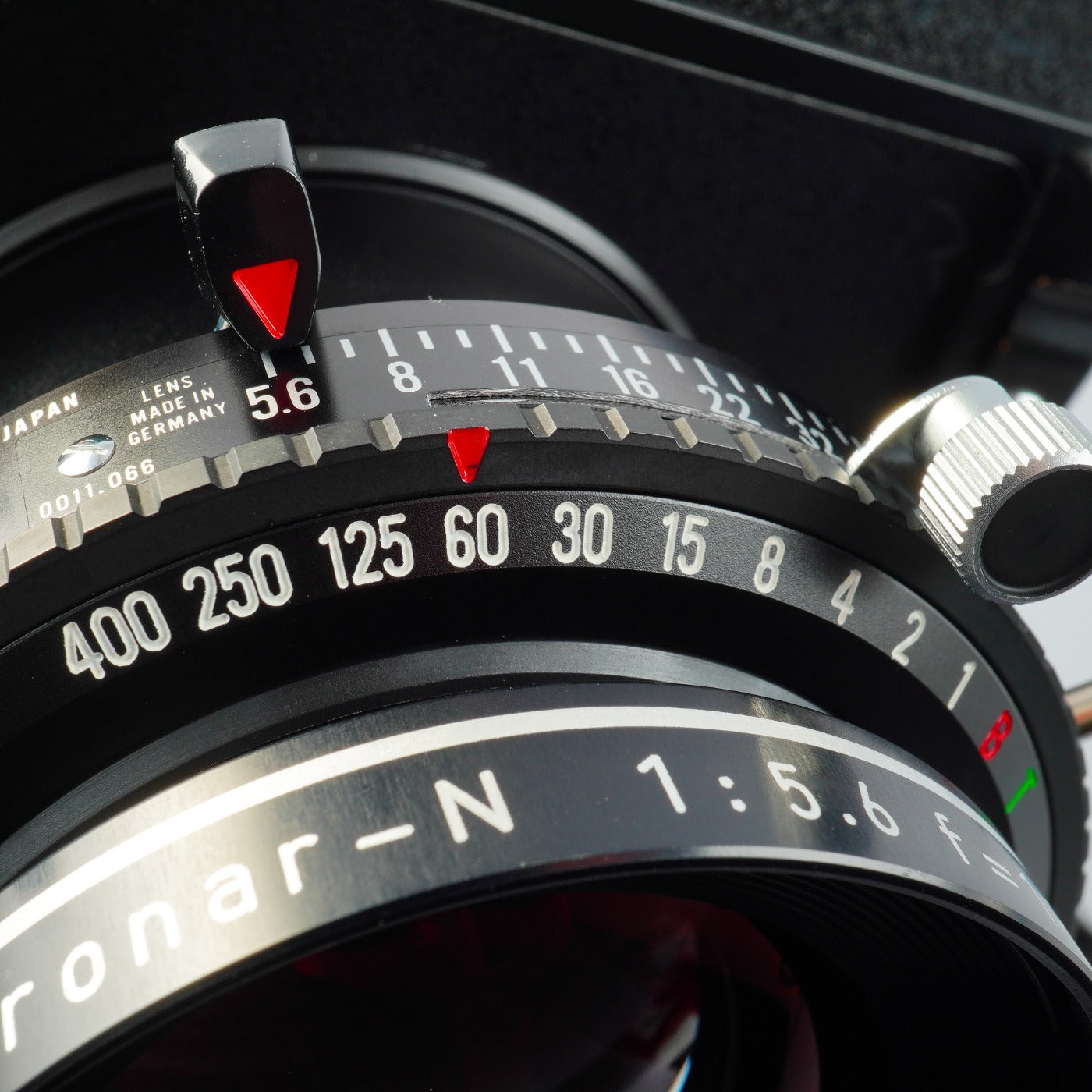 Rodenstock 72° Apo Sironar N 180mm F/5.6 + Copal No.1 Shutter For Toyo View 単焦点レンズ