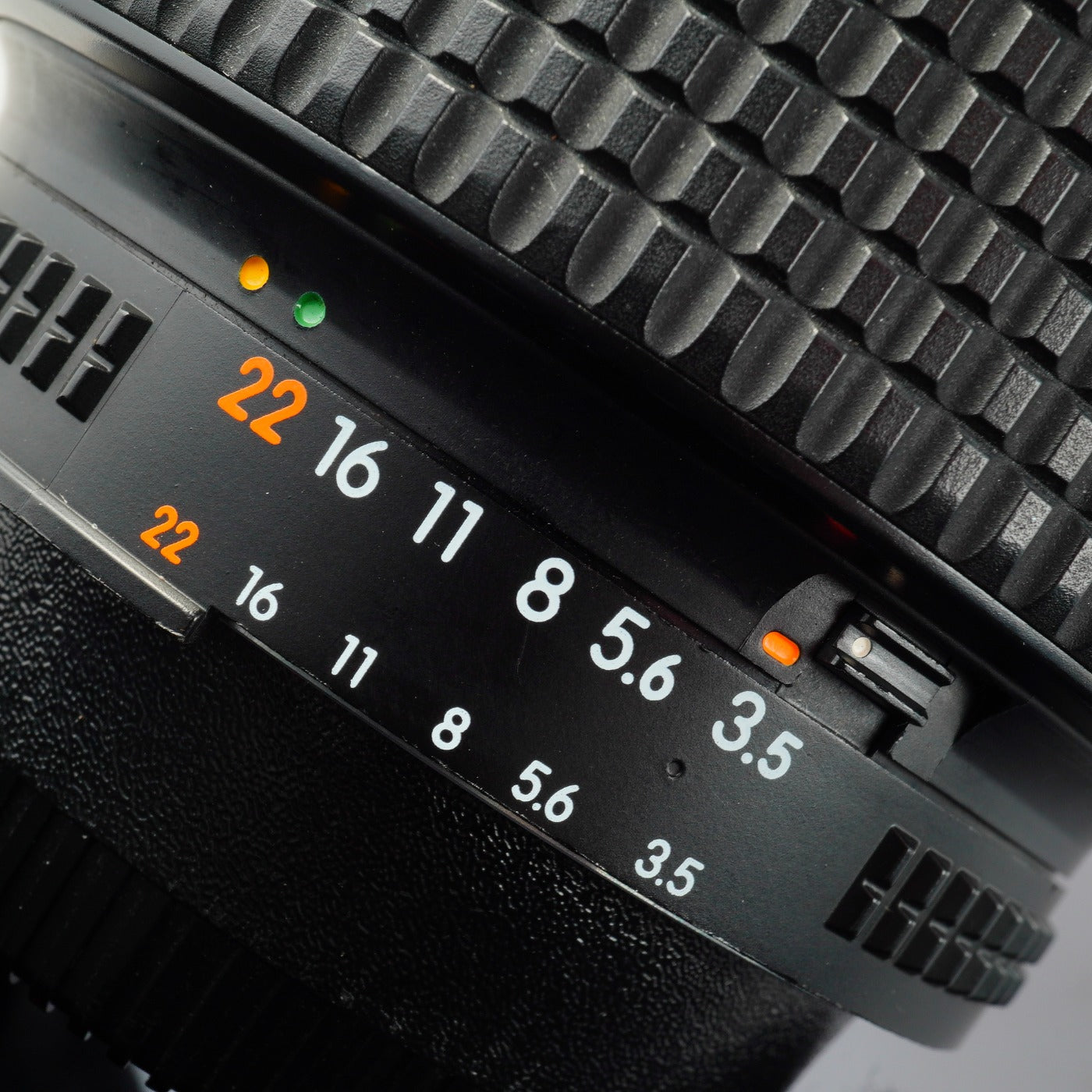 Nikon AF NIKKOR 28-105mm F/3.5-4.5 D ズームレンズ