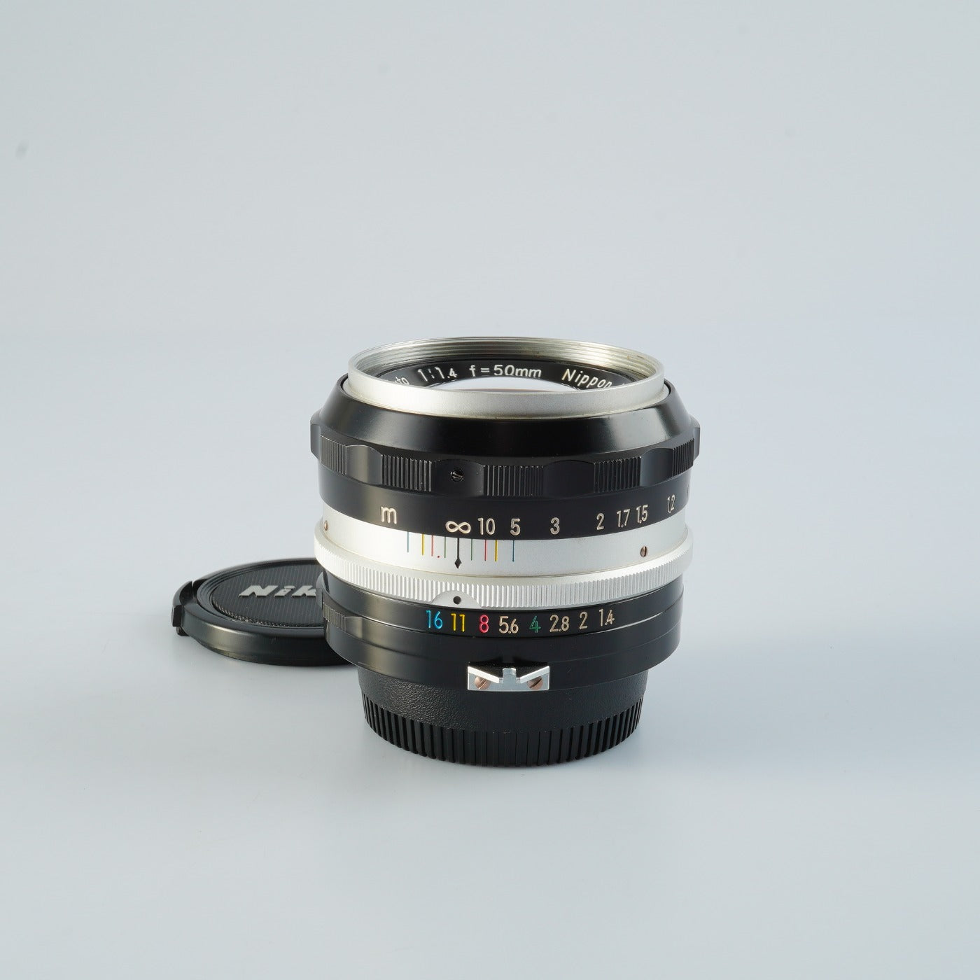Nikon Nikkor-S Auto 50mm F/1.4 " 6 Blade " 非Ai 単焦点レンズ