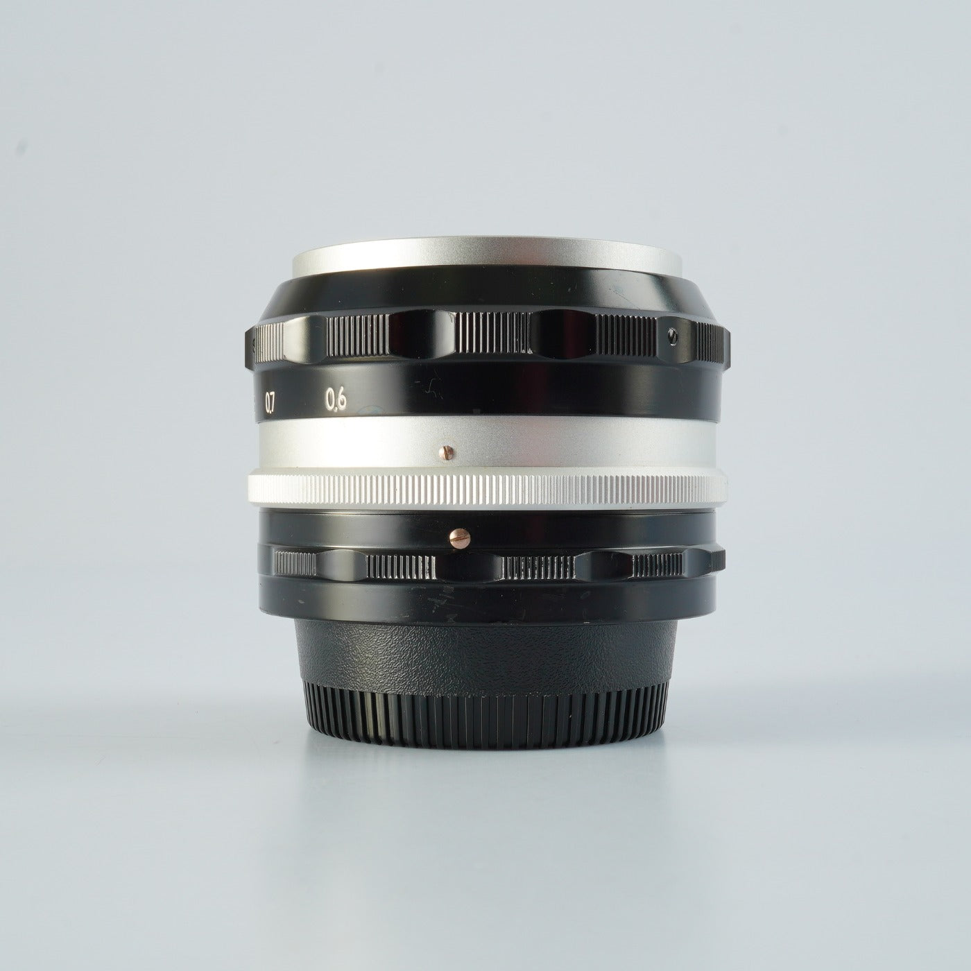 Nikon Nikkor-S Auto 50mm F/1.4 " 6 Blade " 非Ai 単焦点レンズ