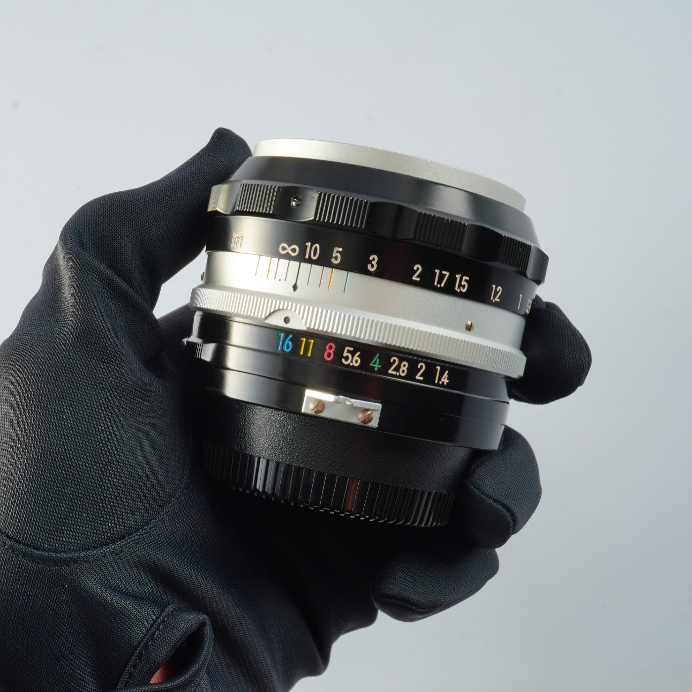 Nikon Nikkor-S Auto 50mm F/1.4 " 6 Blade " 非Ai 単焦点レンズ