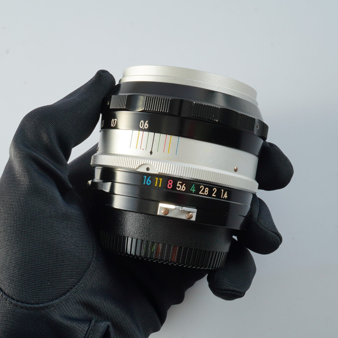 Nikon Nikkor-S Auto 50mm F/1.4 " 6 Blade " 非Ai 単焦点レンズ