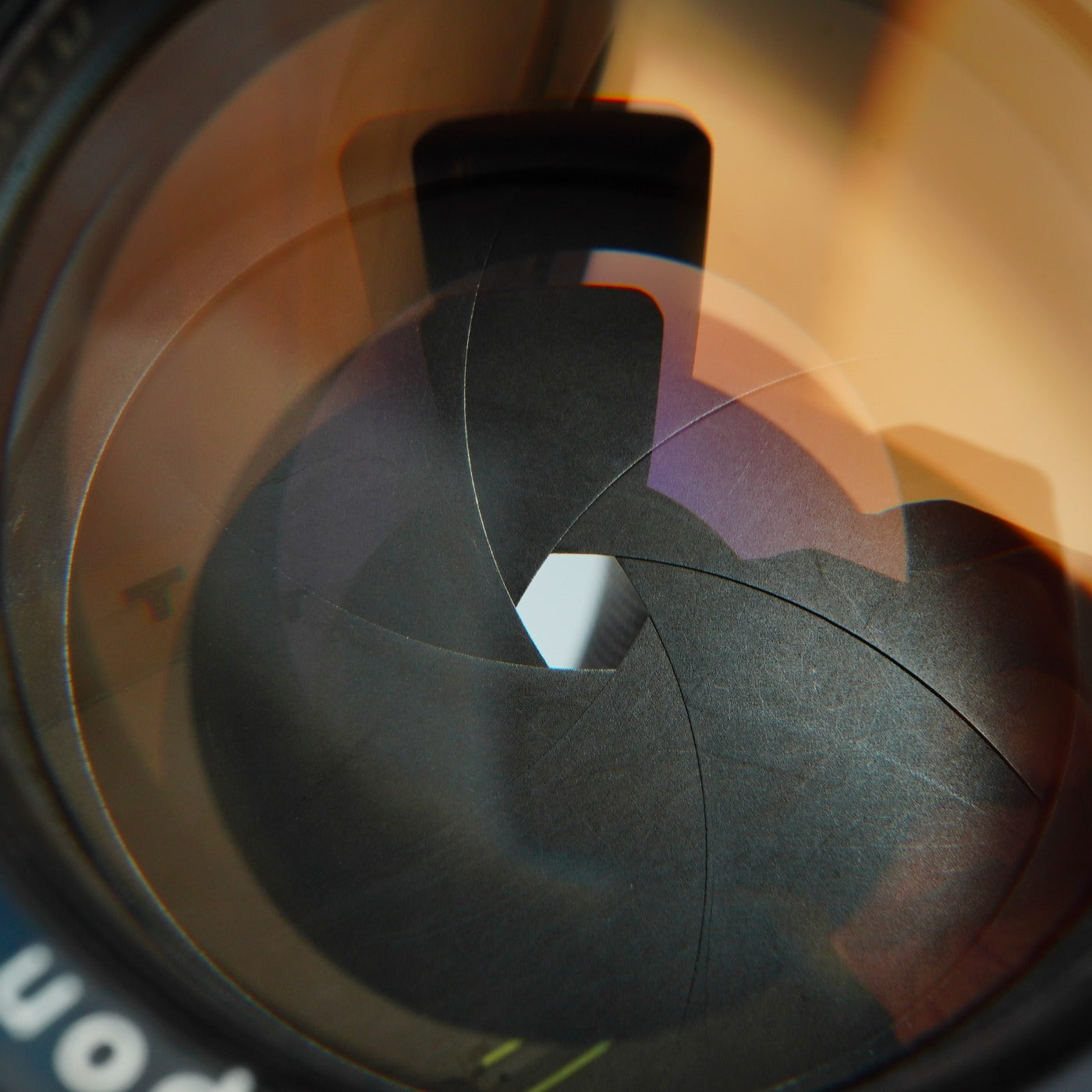 Nikon Nikkor-S Auto 50mm F/1.4 " 6 Blade " 非Ai 単焦点レンズ