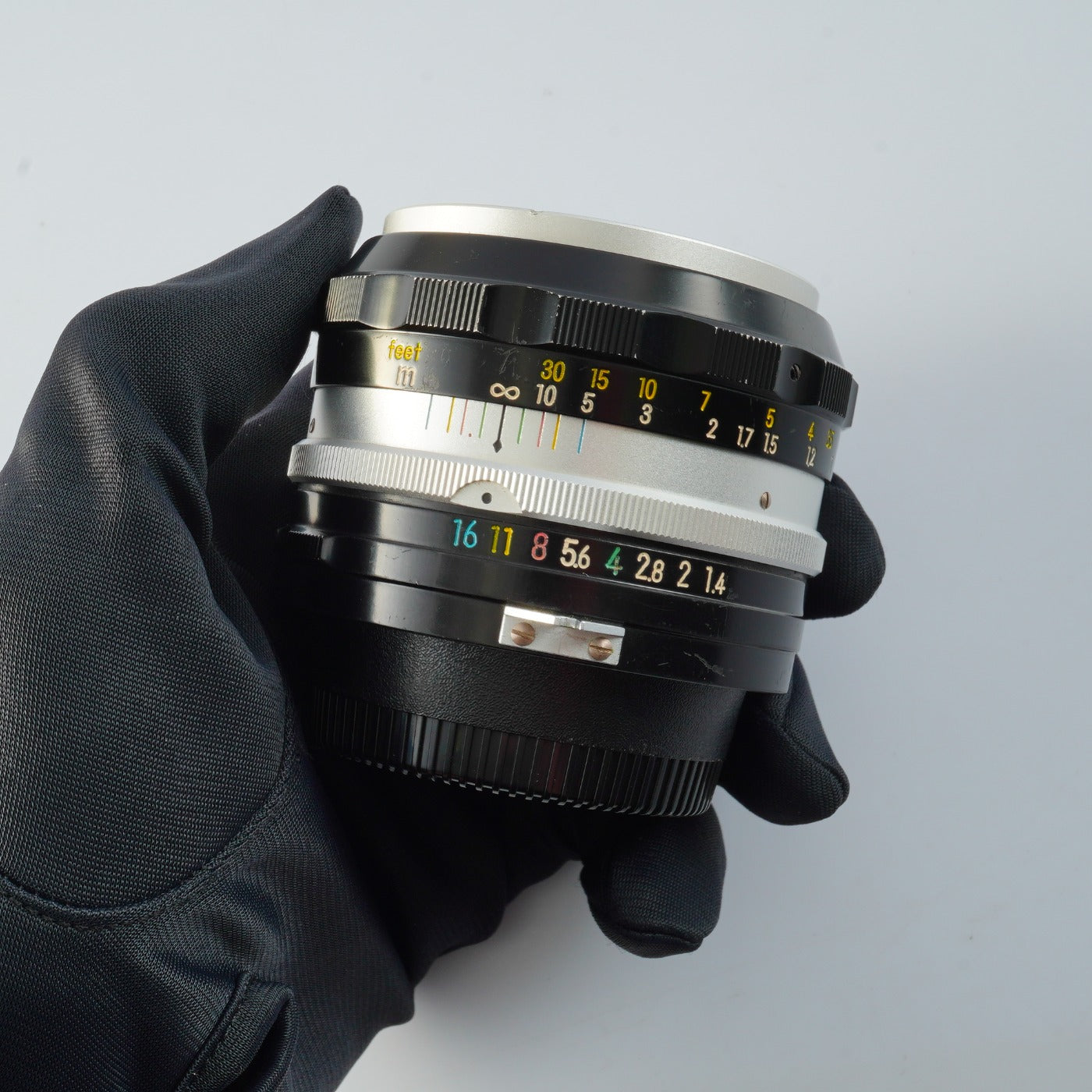 Nikon Nikkor-S Auto 50mm F/1.4 " 6 Blade " 非Ai 単焦点レンズ