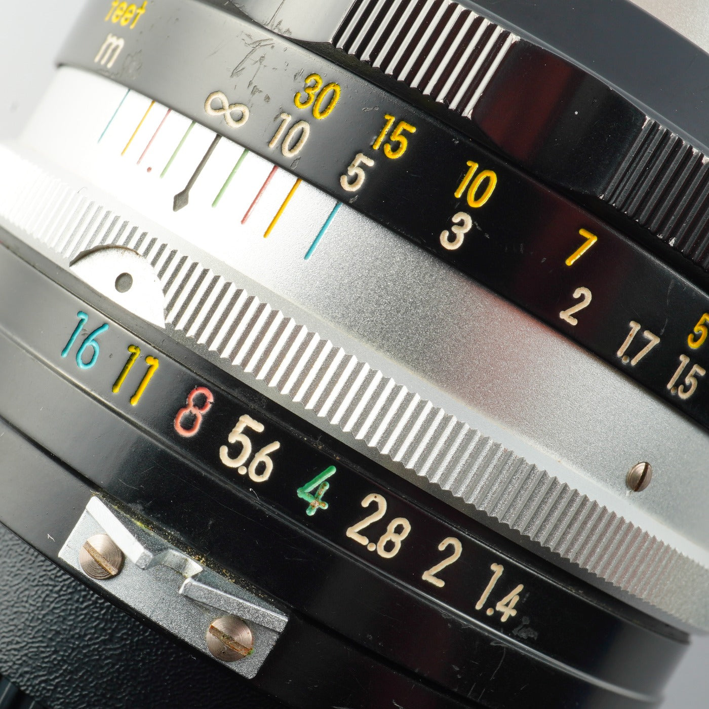 Nikon Nikkor-S Auto 50mm F/1.4 " 6 Blade " 非Ai 単焦点レンズ