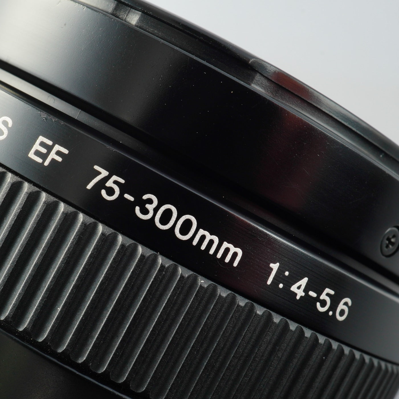 Canon EF 75-300mm F/4-5.6 USM ズームレンズ