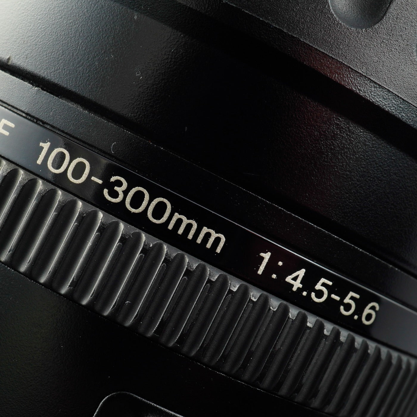 Canon EF 100-300mm F/4.5-5.6 USM ズームレンズ