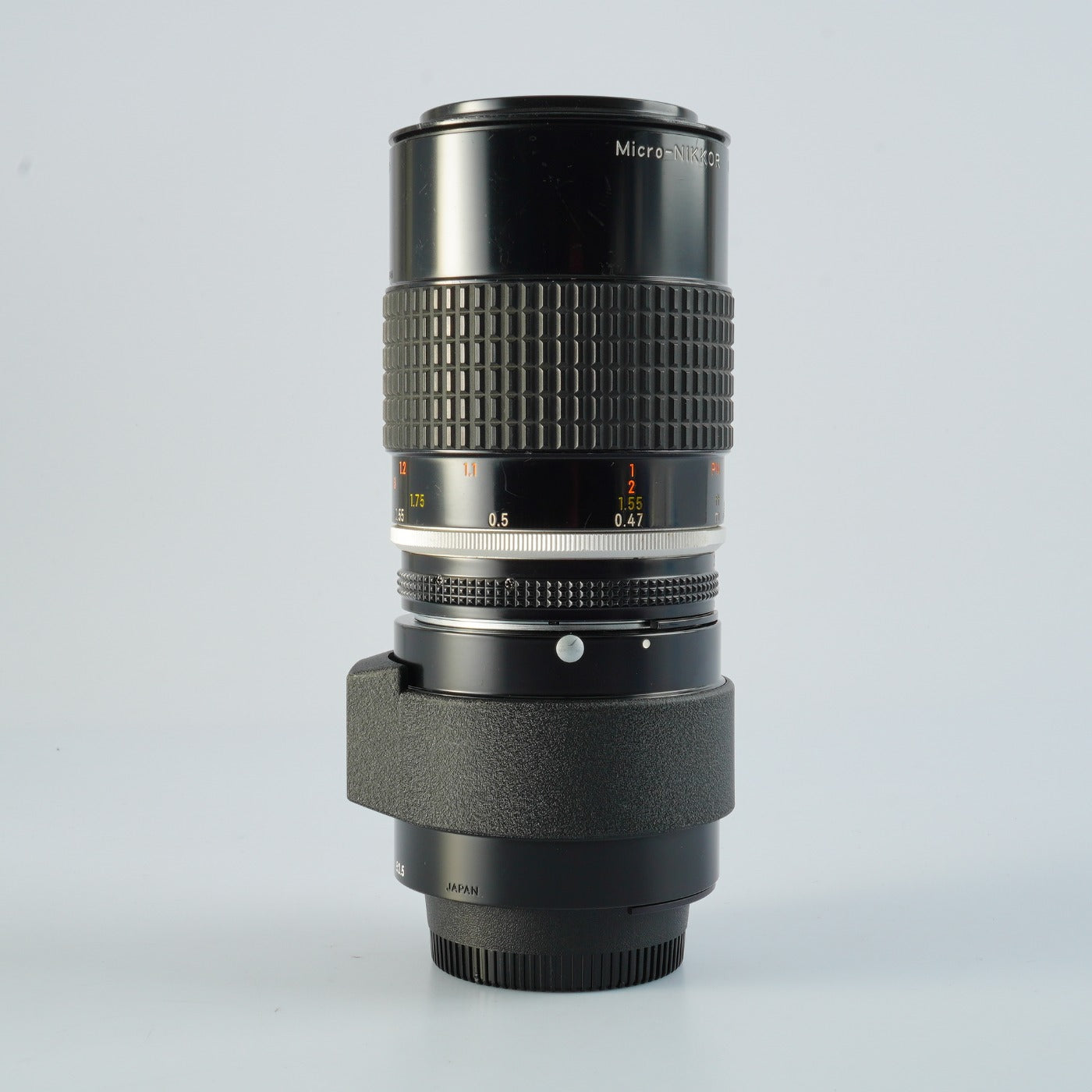 Nikon Micro-NIKKOR 105mm F/4 Ai-s + PN-11 Extension Tube 単焦点レンズ