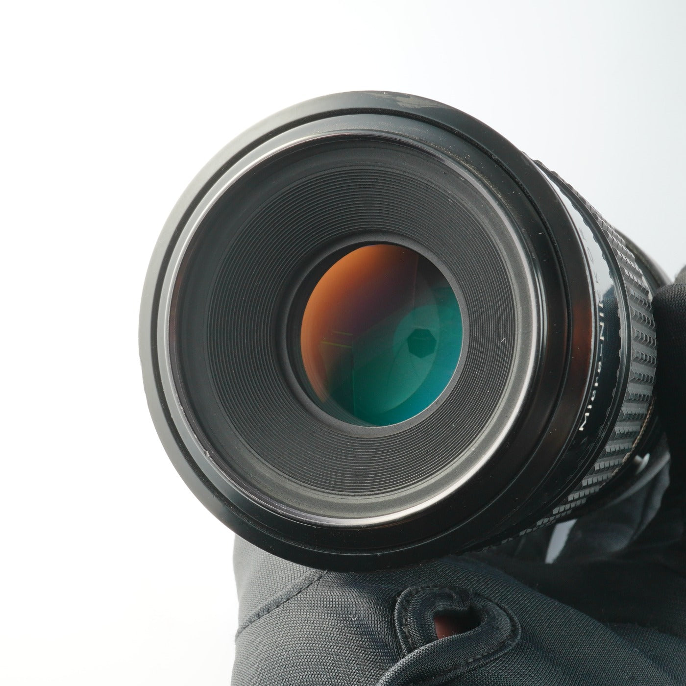 Nikon Micro-NIKKOR 105mm F/4 Ai-s + PN-11 Extension Tube 単焦点レンズ